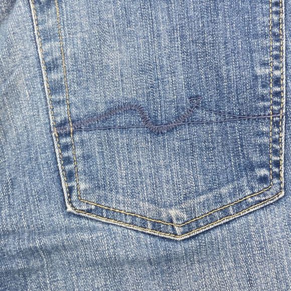 Women's Blue Jeans - Picture 13 of 16